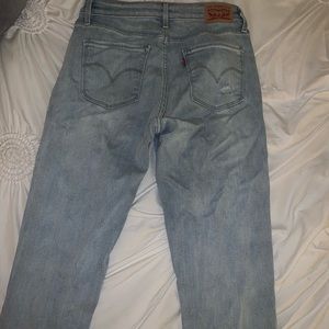 Levi’s High Rise skinny jean